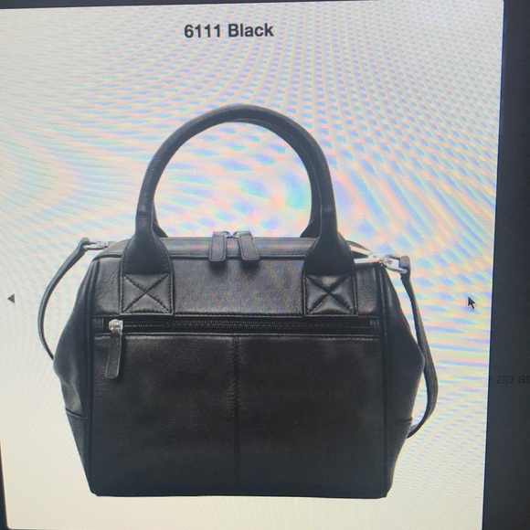 !l! New York Handbag - Picture 7 of 7